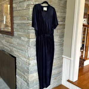 ANTHROPOLOGIE Women’s short sleeve jumpsuit size M